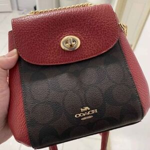 Coach convertible backpack (Red)